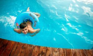 Petite piscine à la maison